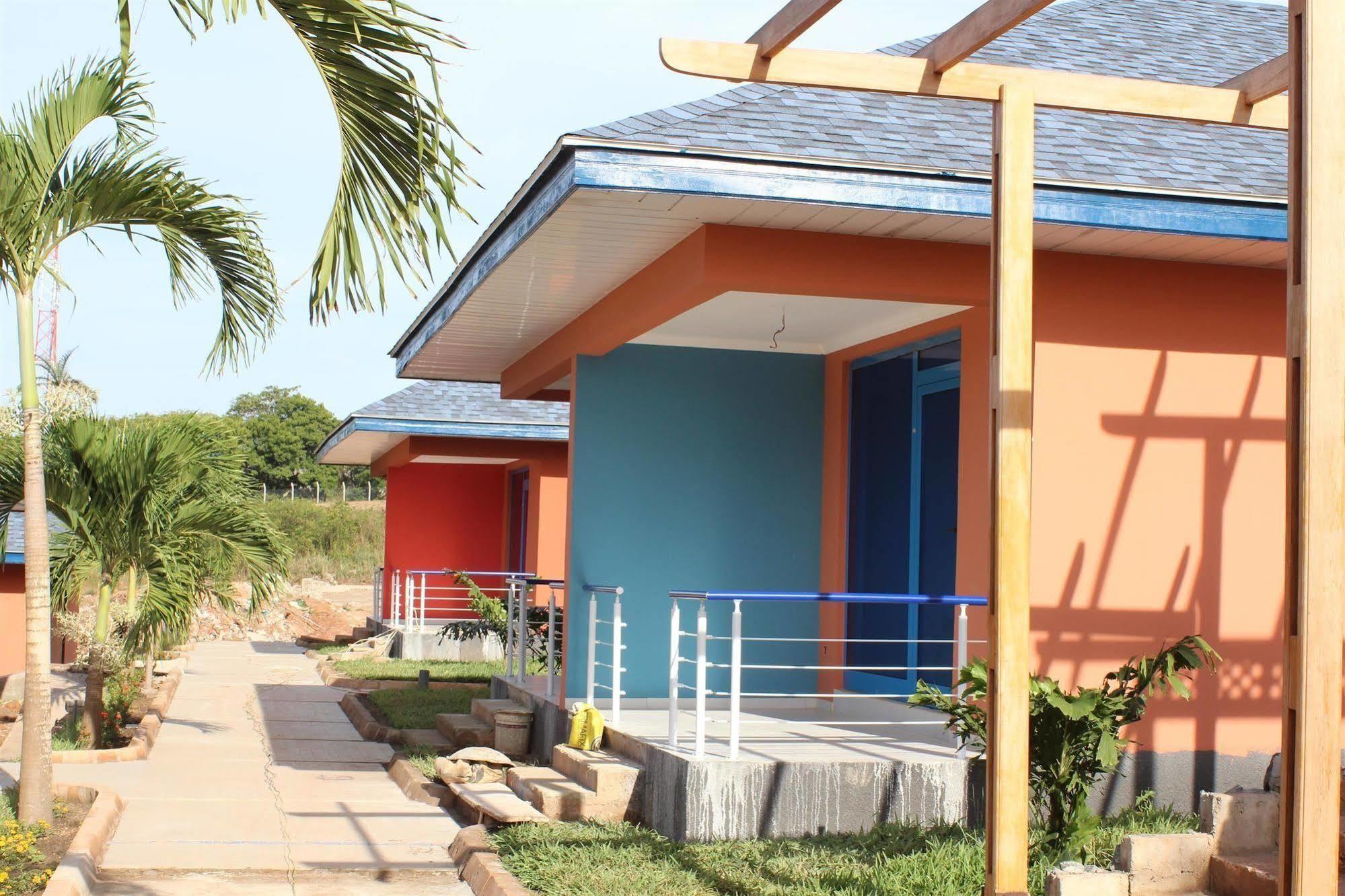 Best Western Plus Serene Atlantic Hotel Sekondi-Takoradi Exterior photo